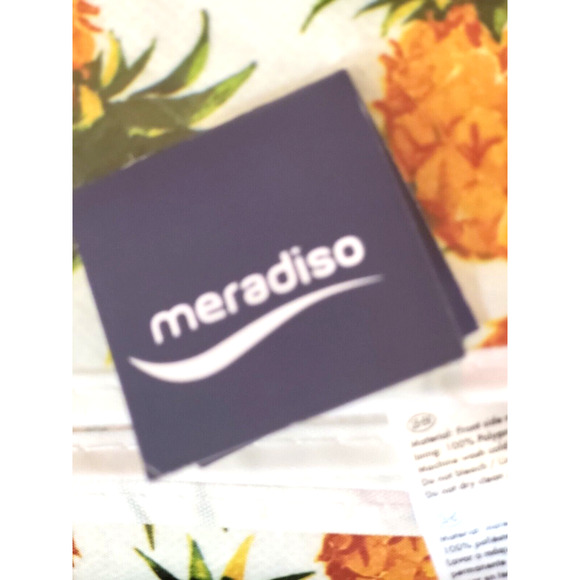 Festive Pineapple Print Indoor Outdoor Tablecloth 50x60" Machine Washable NWT - Picture 4 of 5